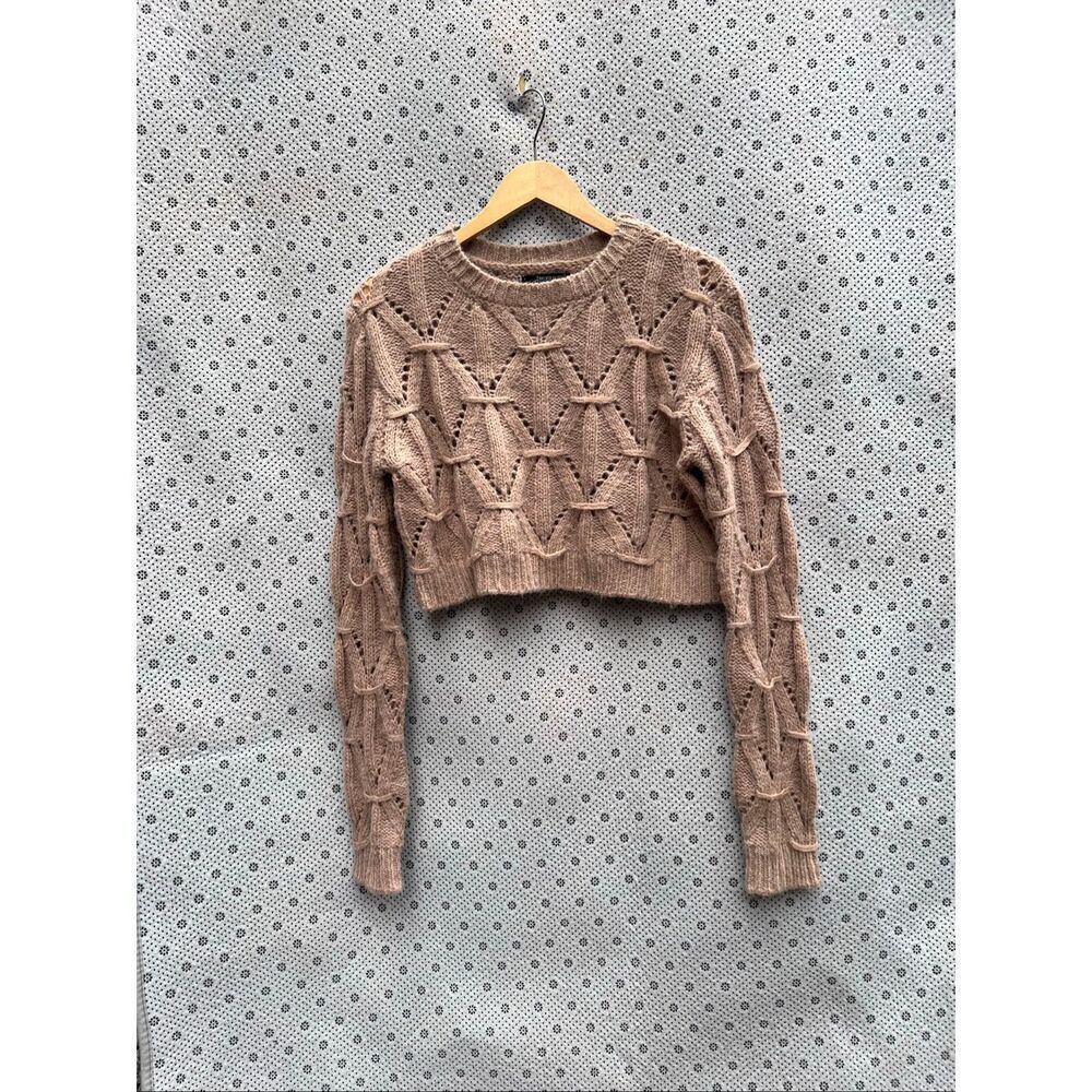 Forever 21 Tan Cable Knit crop top Sweater size Large